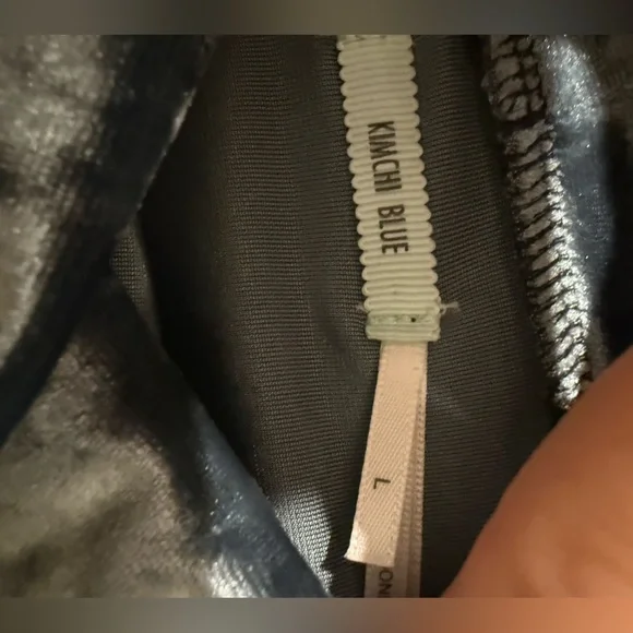 Urban Outfitters Kimchi Blue Crushed Mock- Neck‎ Mini Velvet Dress- Large - Picture 8 of 9